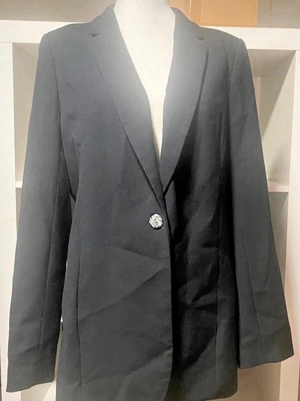 T.H. WHITNEY Black Blazer Like New